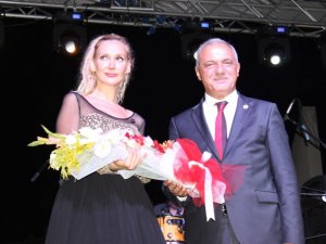 Atça Festivali Gökçe Konseriyle Son Buldu