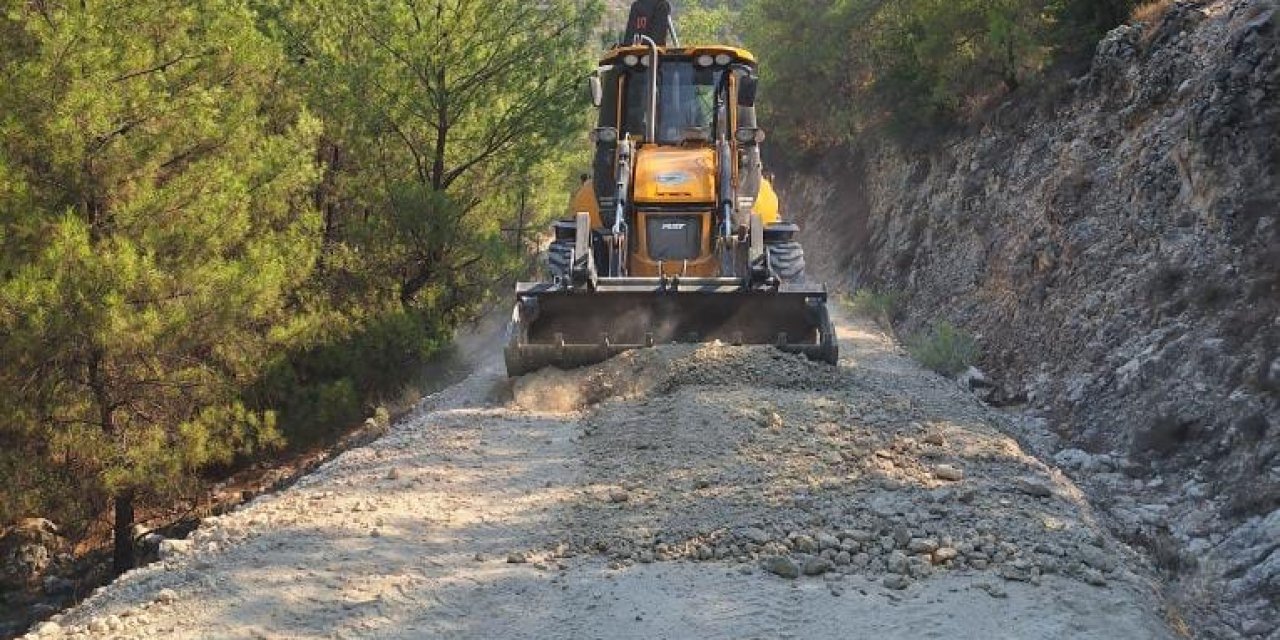 Başkan Özel çalışmalarıyla vatandaşın yanında