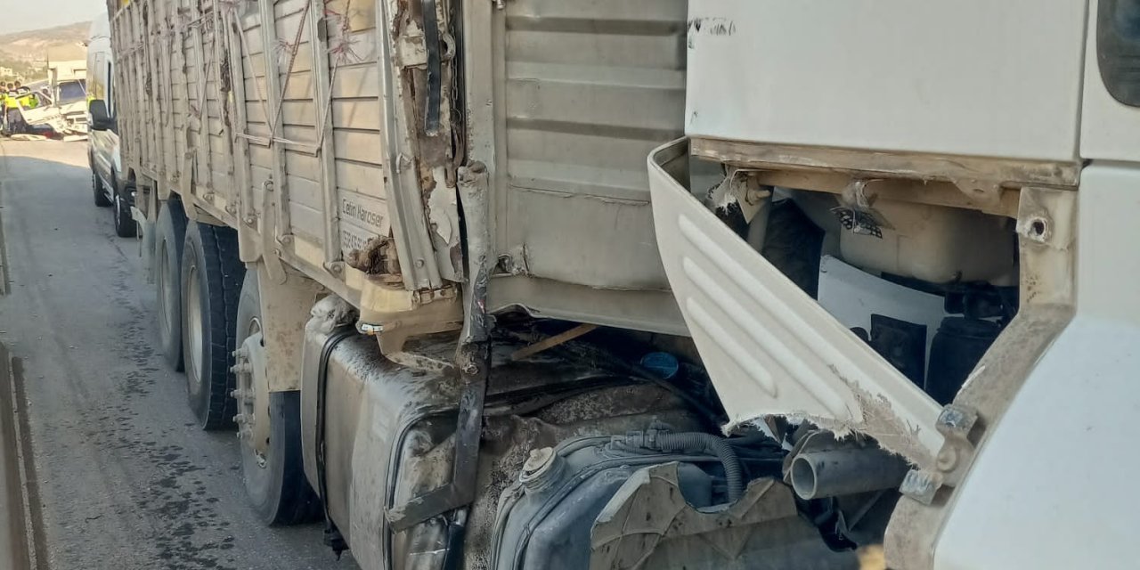 Aydın Denizli otoyolunda feci kaza: 7 yaralı!