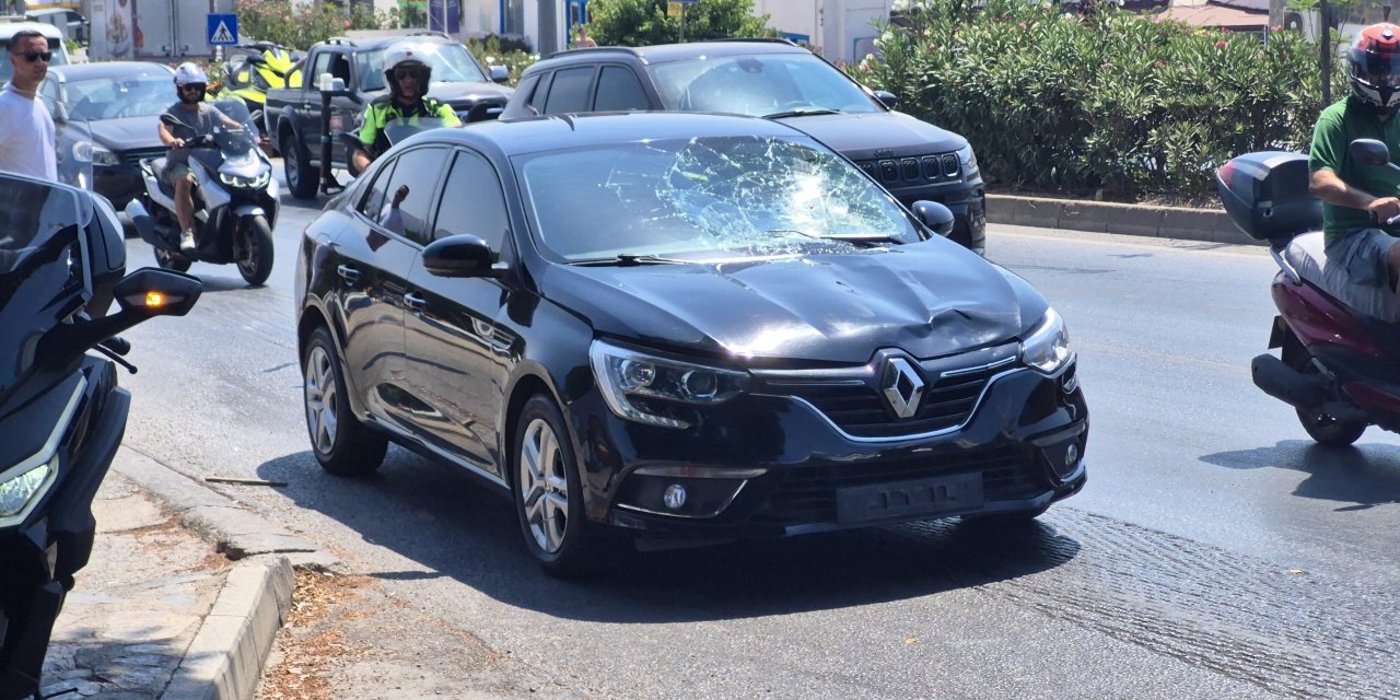 Otomobilin çarptığı 25 yaşındaki genç hayatını kaybetti