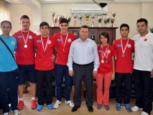 Aydın Atletizmde 6’da 6 Yaptı