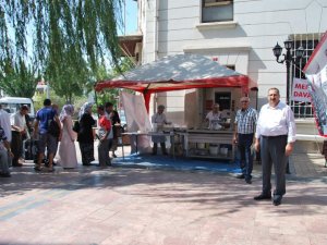 Aydın'da Menderes ve arkadaşları için lokma döküldü