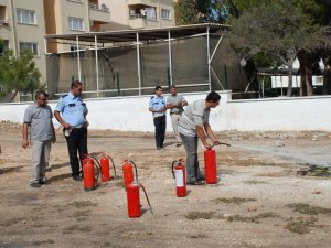 Didim Polisi'ne Uygulamalı Yangın Eğitimi Verildi