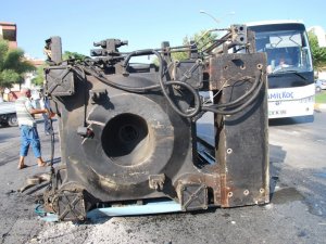 25 bin kilo ağırlığındaki makine yola düştü!