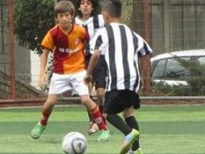 Aydınspor ile Galatasaraylı Minikler Karşılaştı