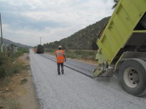 Büyükşehir Belediyesi, Nazilli-Pirlibey arası yol yapım çalışmalarını bitirdi
