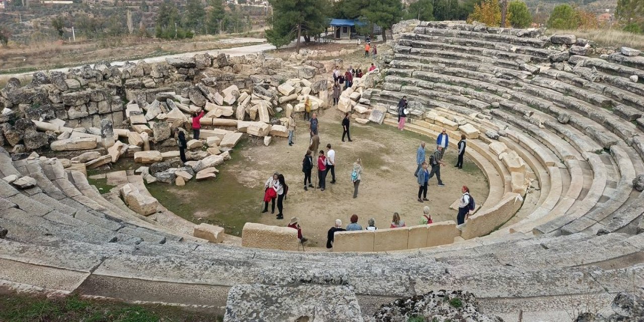 Doğaseverler, doğa ve tarih rotasında buluştu