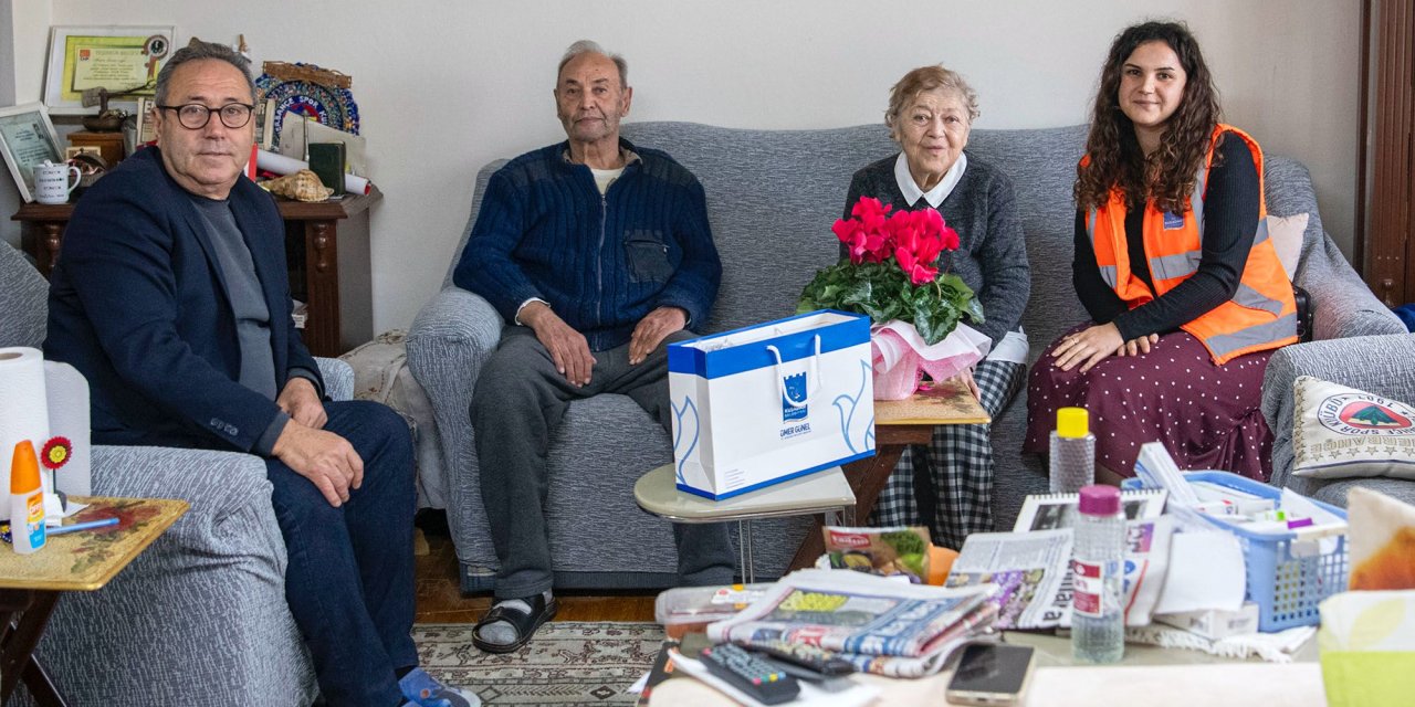 Kuşadası’nda Osman amcaya anlamlı ziyaret