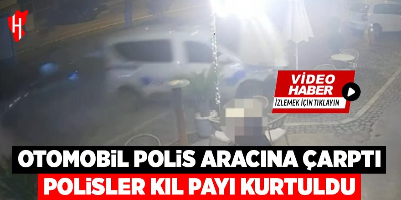 Otomobilin polis aracına çarptığı anlar kameraya yansıdı