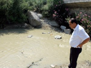 Karpuzlu Çayı’nda Kirlilik Sorunu Devam Ediyor