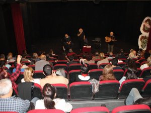 Gezi’nin Şiiri Şiir’in Gezisi Kuşadası’ndaydı