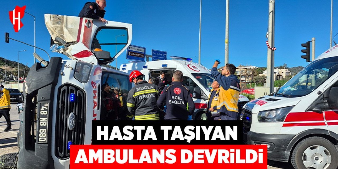 Hasta taşıyan ambulans devrildi: 4 yaralı