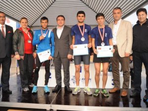 Cumhuriyet'e Bağlılık İçin Koştular