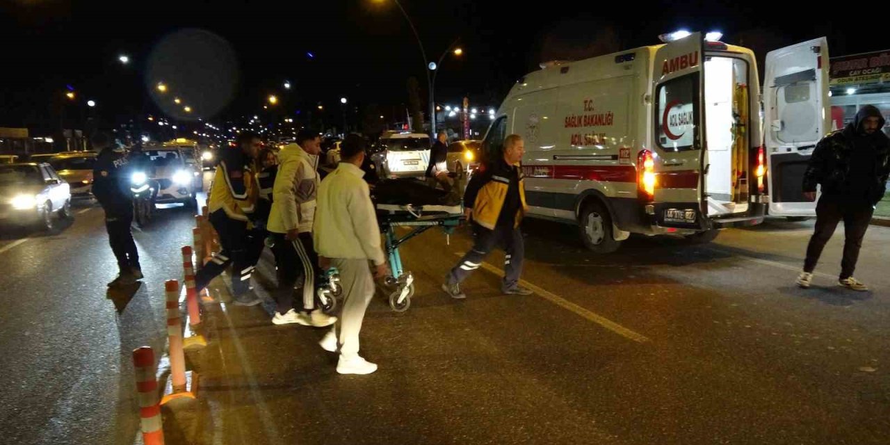 Yol verme kavgası kanlı bitti: 2 yaralı, 3 gözaltı