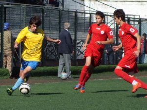 Özel İdareapor, SHÇEK Spor'u 3-1 mağlup etti