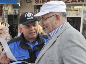 NAZİLLİ POLİSİ UYARICI BROŞÜR DAĞITTI