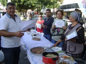 Zeytin Festivali'nde Zeytinyağlı Yemekler Yarıştı