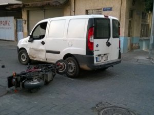 Efeler'de Elektrikli Bisiklet Kazası: 1 Yaralı