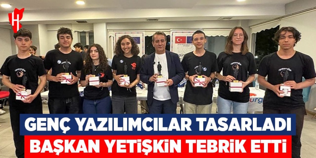 Efeler'de genç yazılımcılar tasarladı, Başkan Yetişkin tebrik etti
