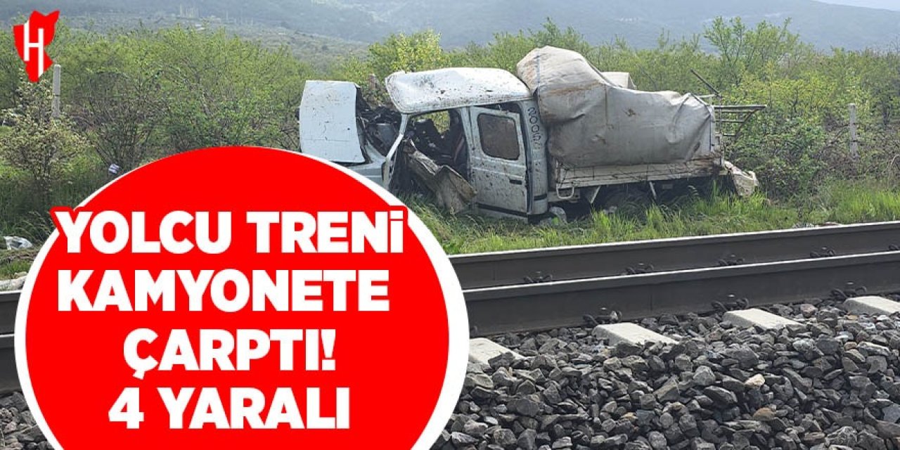 Yolcu treni kamyonete çarptı: 4 yaralı
