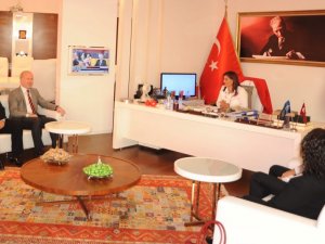 Aydınlı Eczacılar Başkan Çerçioğlu’nu Ziyaret Etti