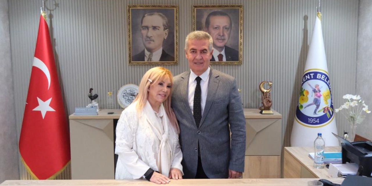 Efsane sanatçı Bedia Akartürk Buharkent'te