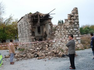 Didim’de Şiddetli Yağış Göçüğe Neden Oldu