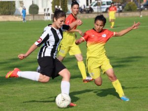 Nazillili Kadınlar 7 Eylül Gençlik Spor ile 2-2 Berabere Kaldı