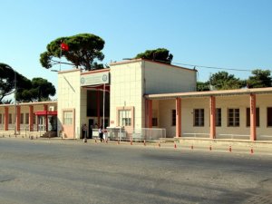 Üniversite Öğrencisi Derslikte Esrar Unuttu