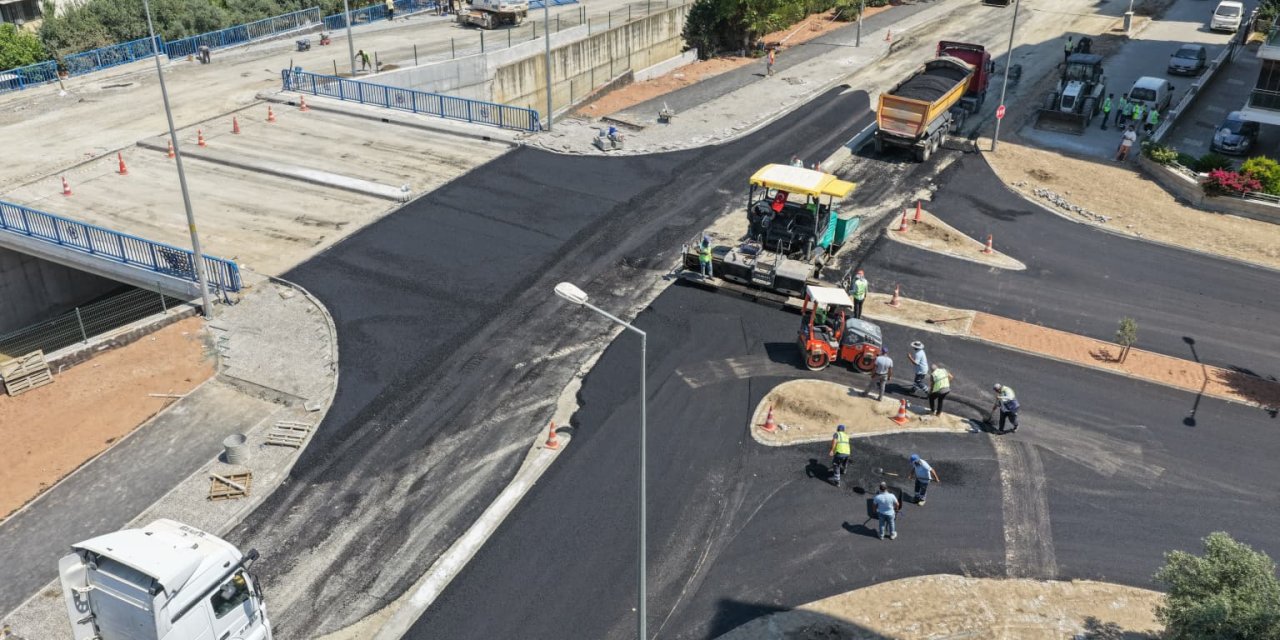 Aydın Büyükşehir 17 ilçede eş zamanlı yatırımlarını sürdürüyor