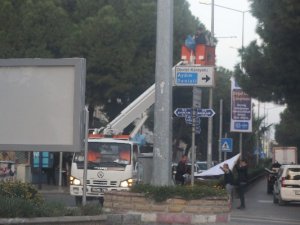 Pankart Savaşı: Aydın takıyor, Nazilli söküyor!