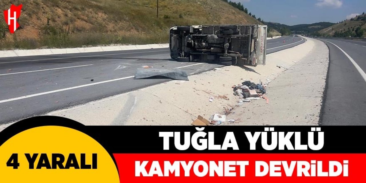 Tuğla yüklü kamyonet devrildi: 4 yaralı