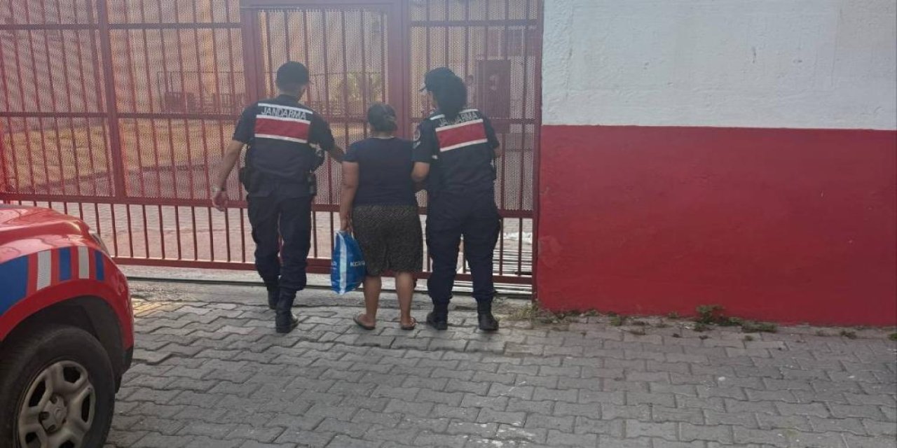 8 yıl 4 ay cezası vardı! Kuşadası'nda yakalandı