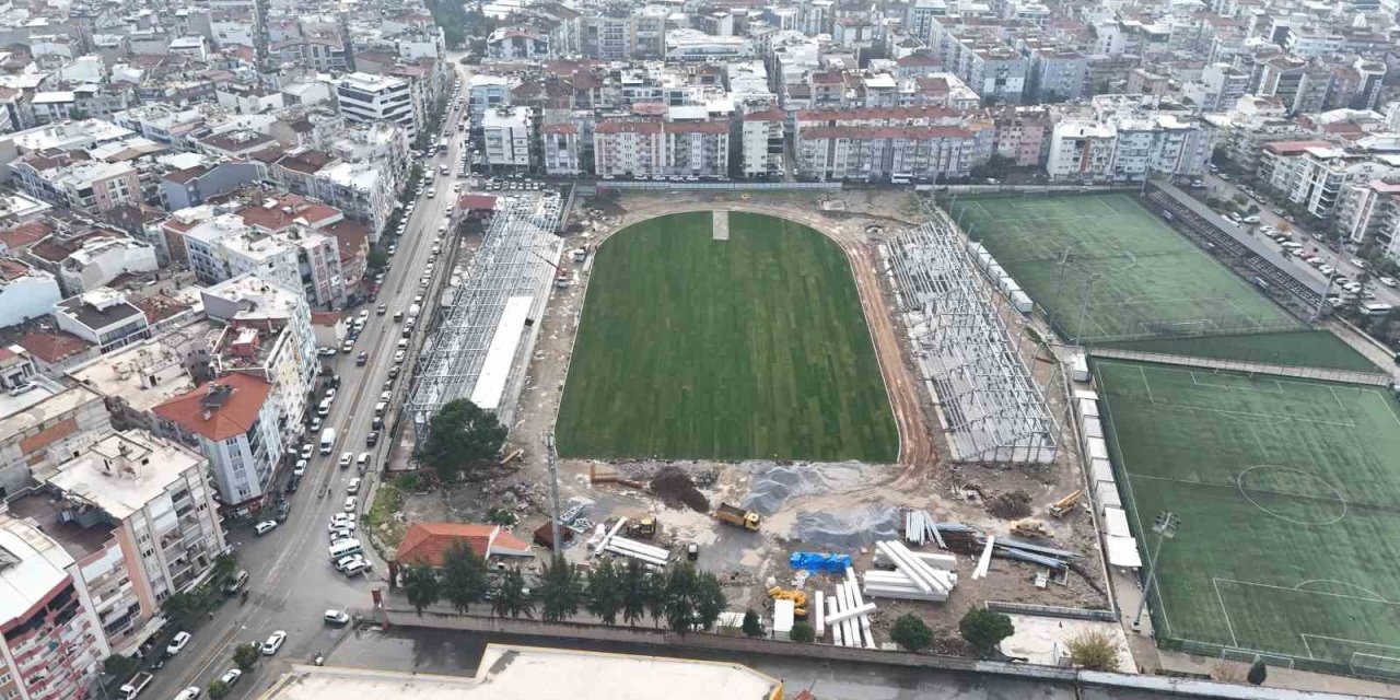 Vali Varol Adnan Menderes Stadı inşaatını inceledi