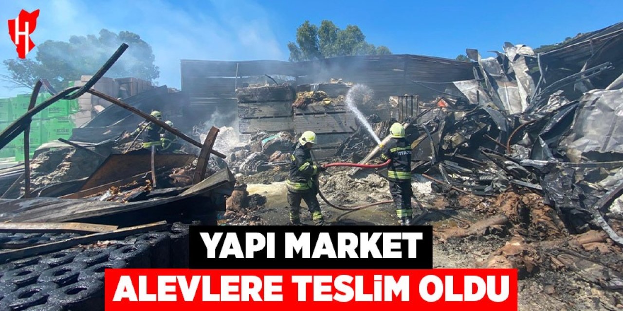 Yapı market alevlere teslim oldu