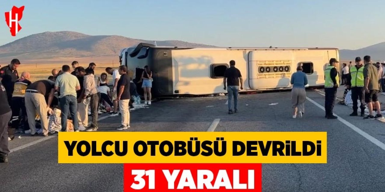 Yolcu otobüsü devrildi: 31 yaralı