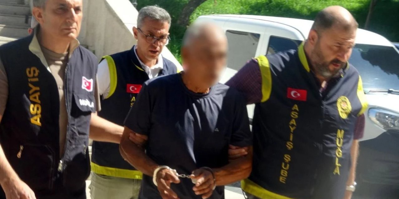 FETÖ’den ihraç edilen eski emniyet müdürü parke taşı hırsızlığı yaptı
