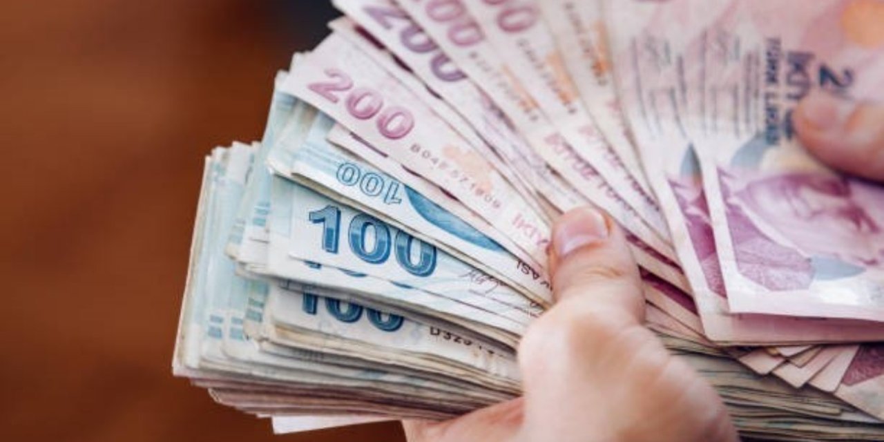 Emekli zam farklarının ödeneceği tarih belli oldu!