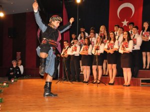 Nazilli’de Öğretmenler Günü Kutlandı