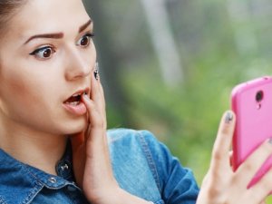 Telefonuna bunu yükleyen yandı!