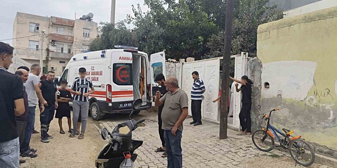 Ev sahibinin ellerini bağlayıp altın ve parasını gasp ettiler