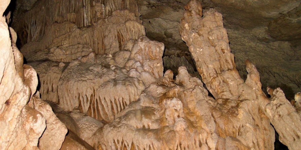 Kuşadası’nın gizli hazinesi: Aslanlı Mağarası