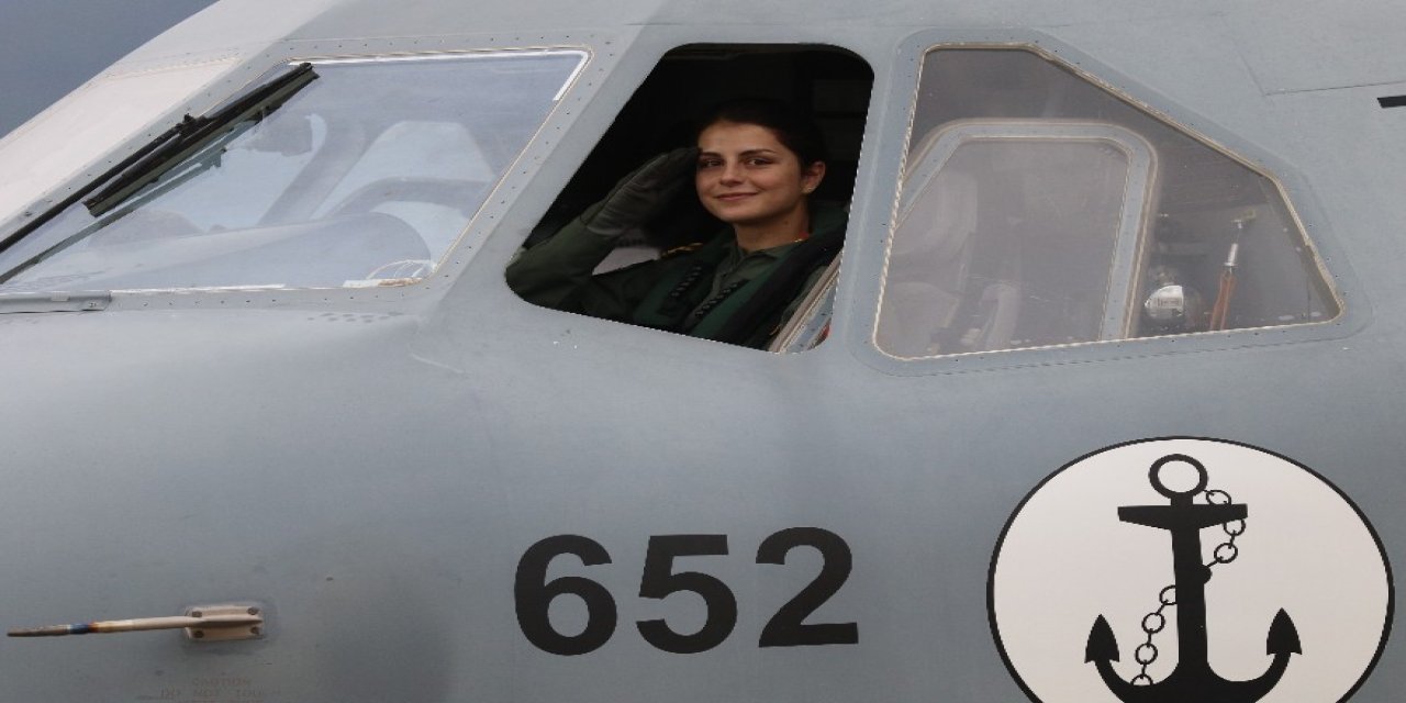 Gökyüzünde bir ilk: Türk Deniz Kuvvetleri’nin ilk kadın uçak pilotu