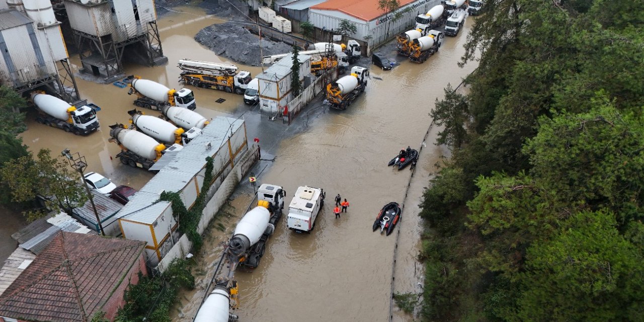 Sel felaketinde hayatını kaybedenlerin sayısı 3’e yükseldi