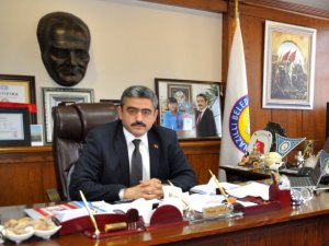 Başkan Haluk Alıcık, Aydın Menderes’i andı
