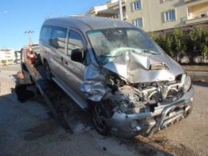 Didim’de trafik kazası: 1’i ağır 2 yaralı