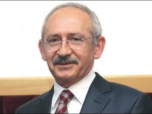 Kemal Kılıçdaroğlu'na Ayakkabı Fırlatıldı