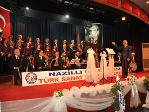 Nazilli'de Yeni Yıl Konseri izleyenleri büyüledi