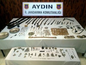 Bozdoğan'da 1659 parça tarihi eser ele geçirildi