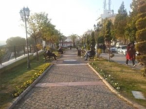 Efeler Belediyesi, Barış Selçuk Basın Parkı'nın bakım ve onarımını yaptı